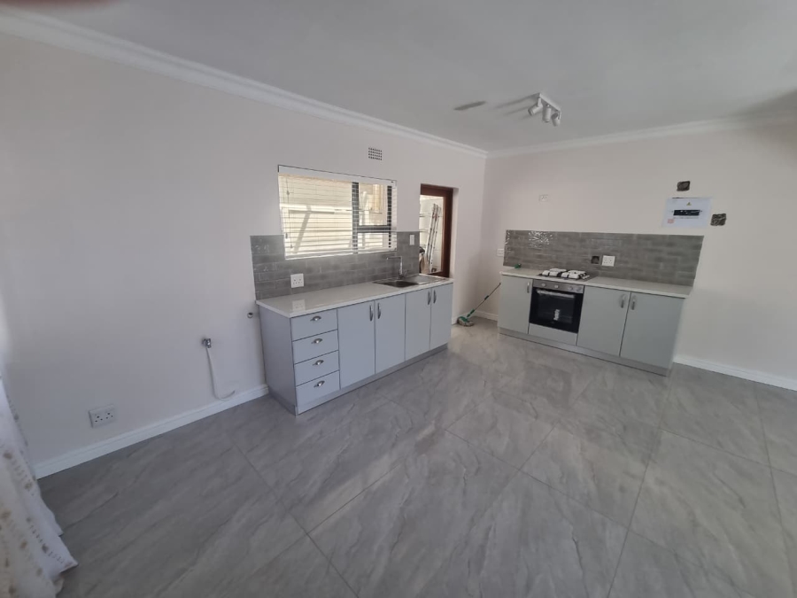 To Let 2 Bedroom Property for Rent in Rondebosch East Western Cape